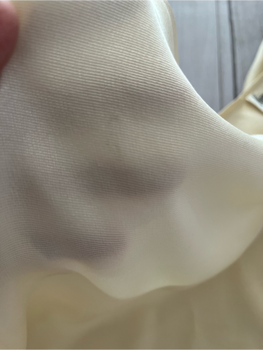 Neiman Marcus 100% silk ivory/ cream color pullover sleeveless tank top. Medium - Picture 11 of 11